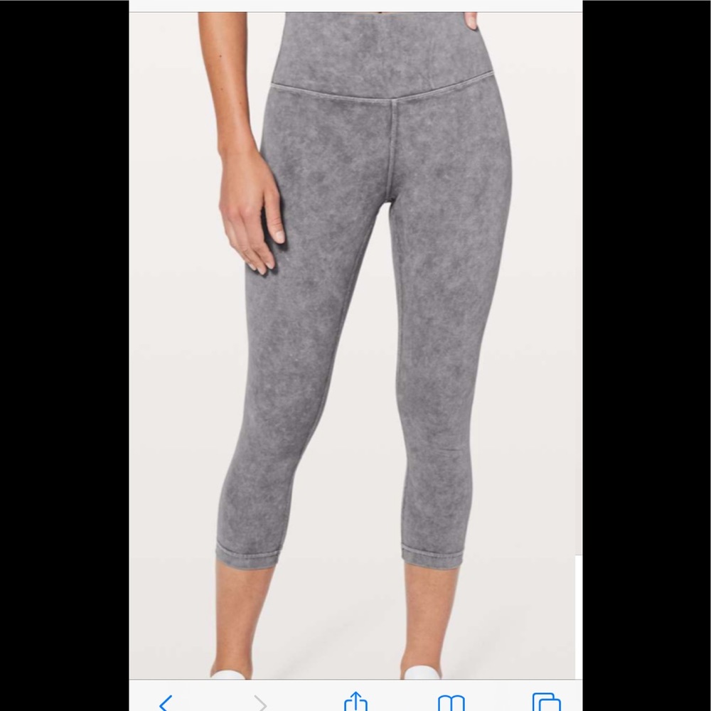 New condition! Lululemon Grey Wunder Under CROP
